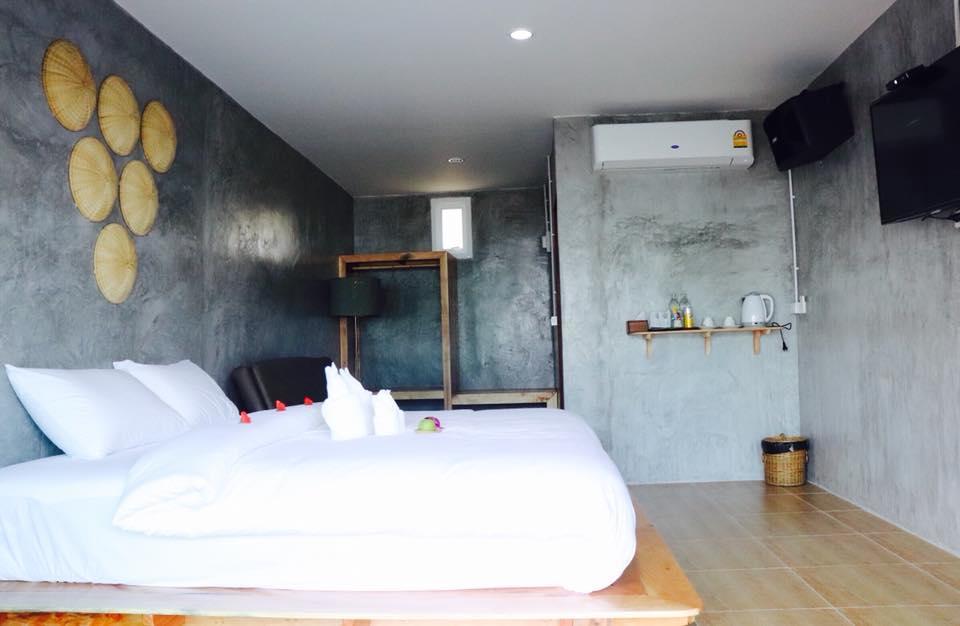 Klang Aow Seafood & Resort Khanom Bagian luar foto