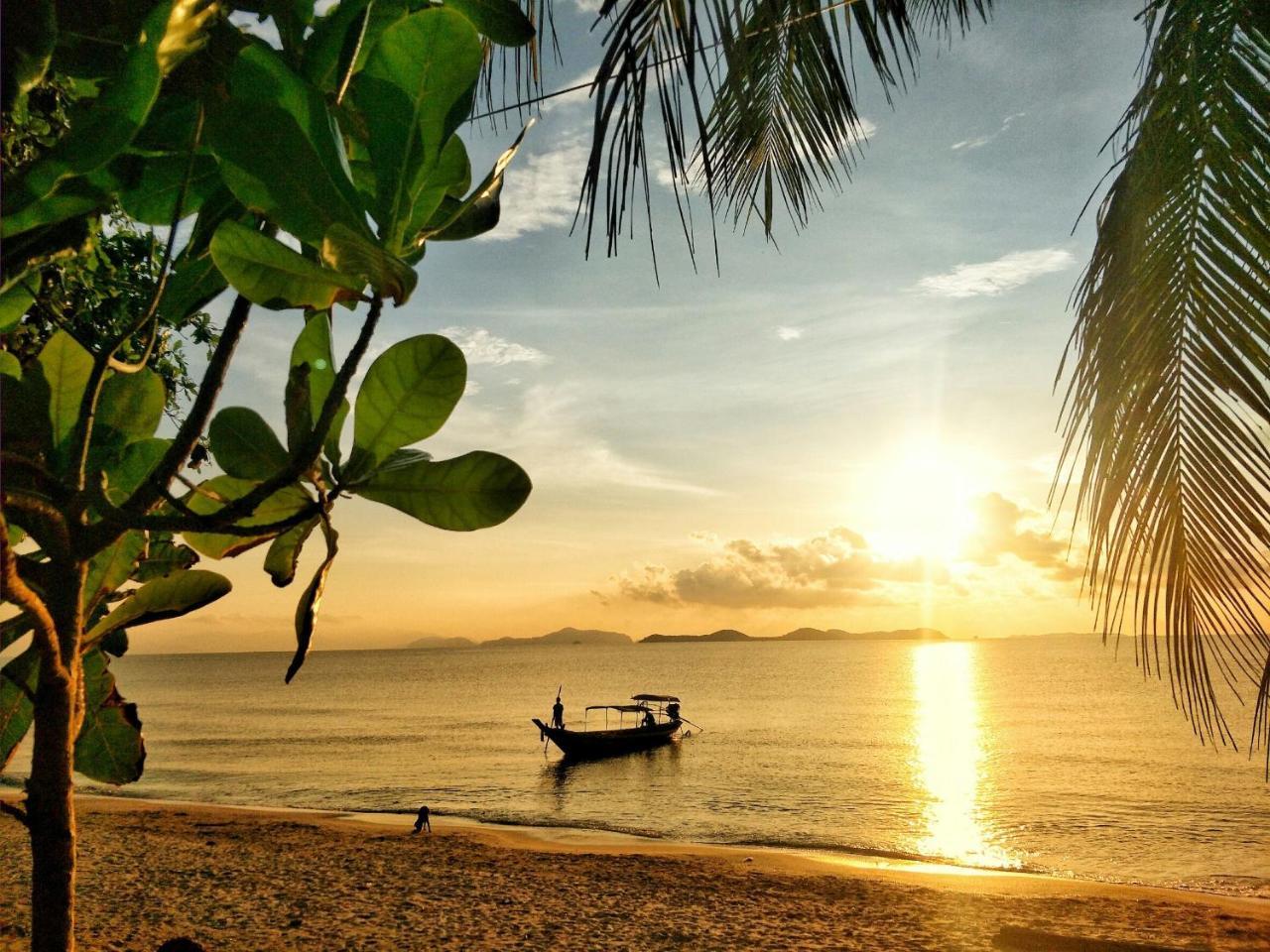 Klang Aow Seafood & Resort Khanom Bagian luar foto